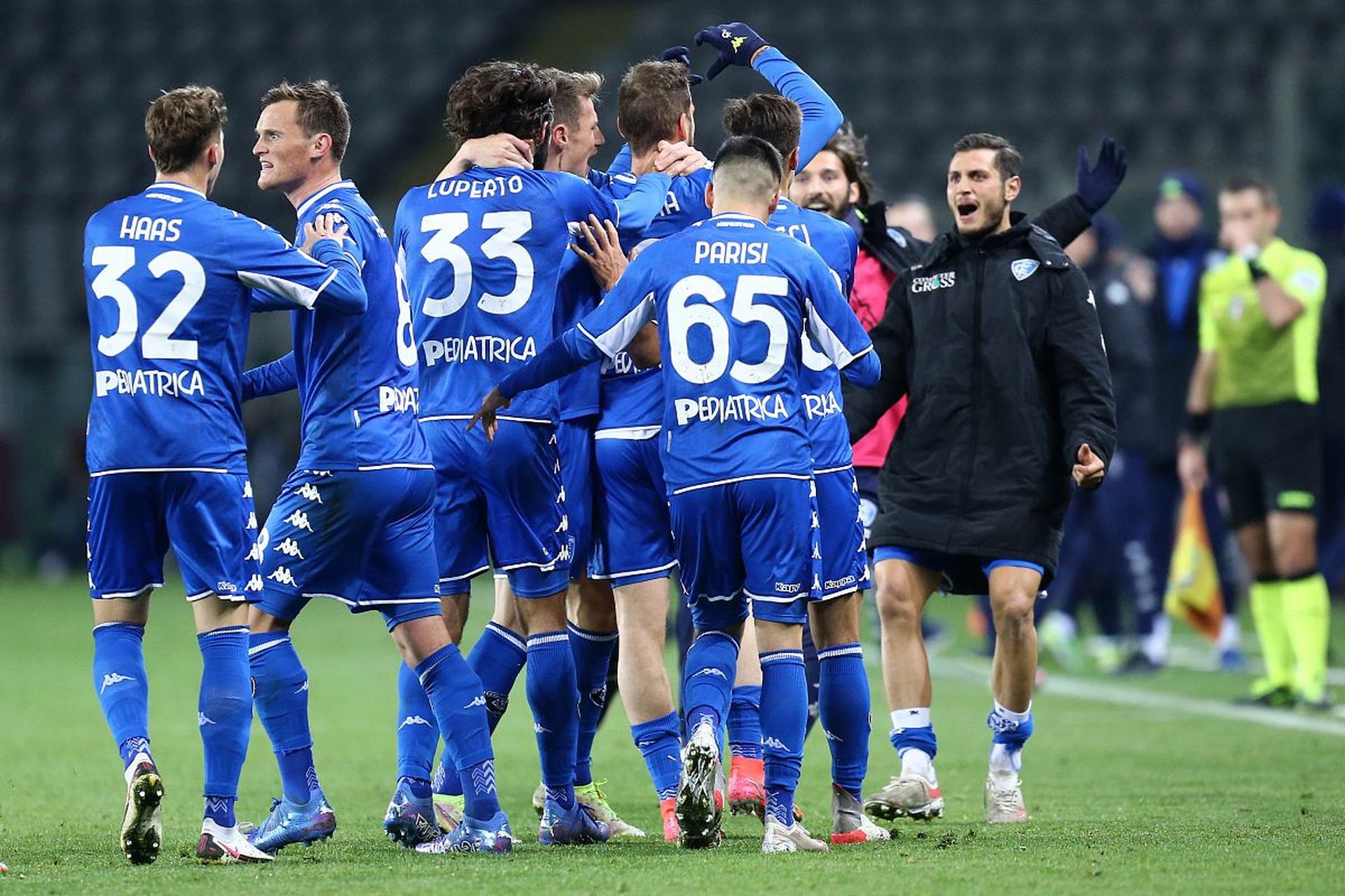 賽場上主打 賽場上主打